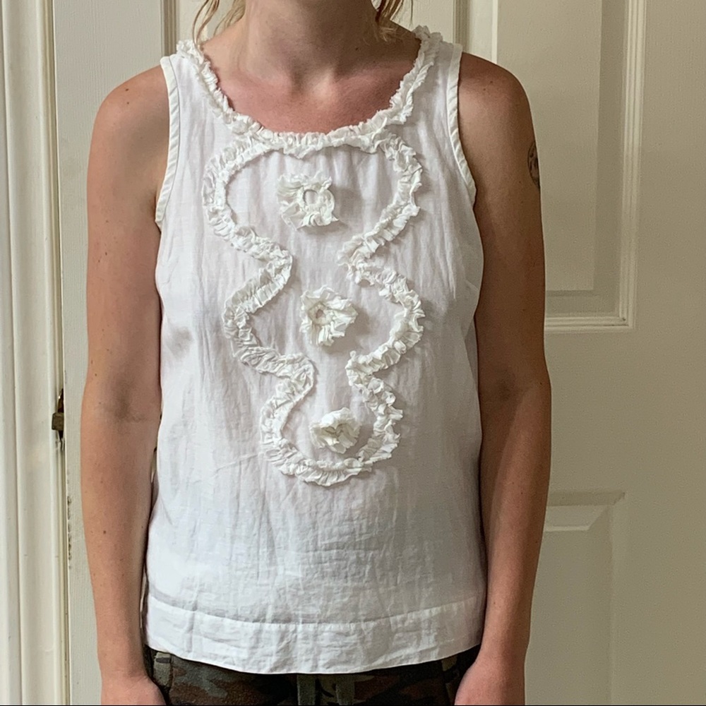 🌷3 for $25🌷J.Crew, US 2, White Ruffle Fabric Flower Sleeveless Side Zipper Top
